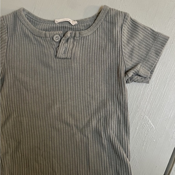 Jamie Kay Ribbed Organic Cotton Tee- Blue Grey, lyr - Picture 2 of 5